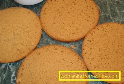 Torta al miele in un fornello lento: una ricetta per biscotti